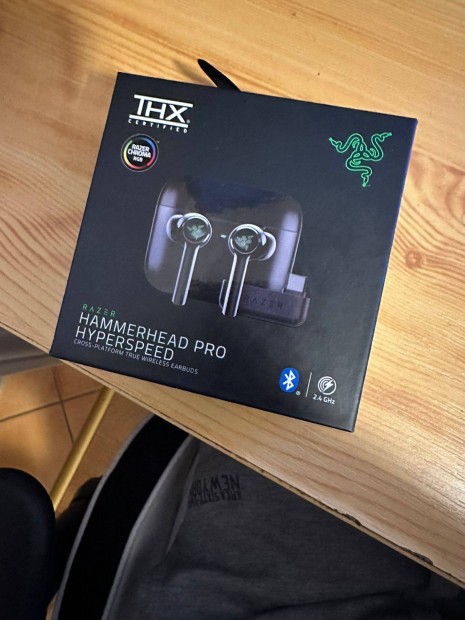 Razer Hammerhead Pro Hyperspeed Cross-Platform True Wireless Earbuds