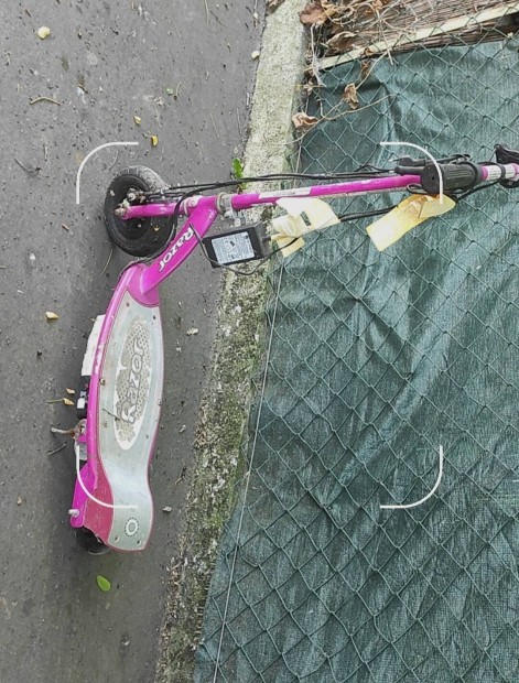 Razor elektromos roller 