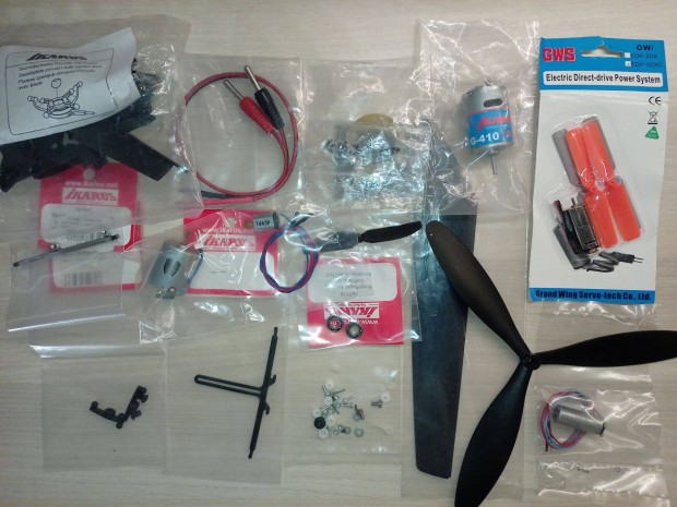 Rc alkatrészek + FX-18 adó