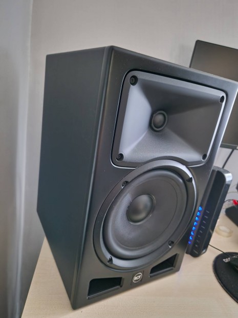 Rcf Ayra Pro 8 Studio Monitor 