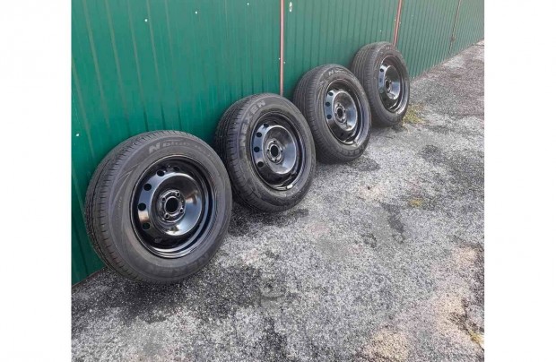 Reanult stb új lemezfelni felni kerék új gumikkal gumi 4x100