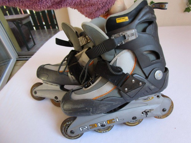 Rebel comfort fit görkorcsolya 40-es