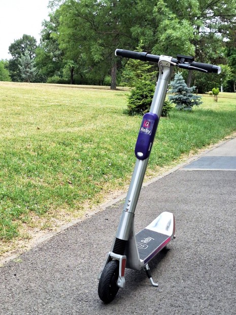 Reby BHO6 Elektromos Roller