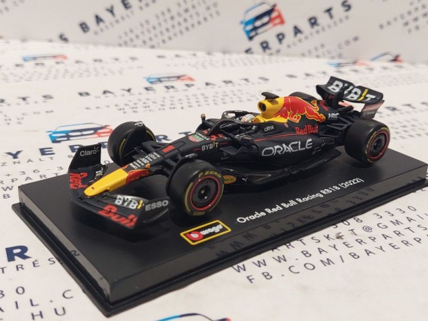 Red Bull F1 RB18 Team Oracle #1 (2022) - Max Verstappen - PILTVAL -