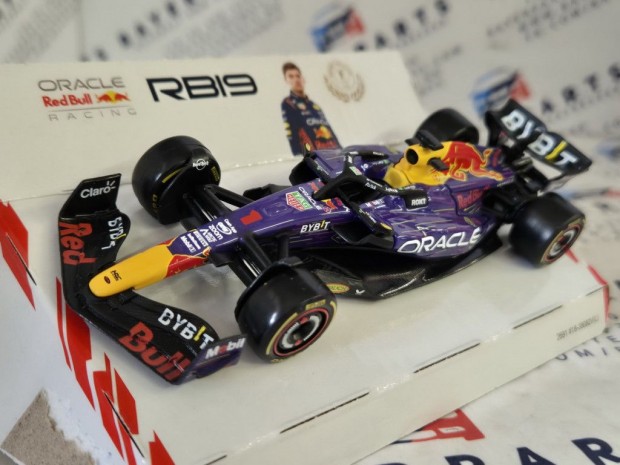 Red Bull RB19 F1 #1 (2023) - Las Vegas - Max Verstappen -  Bburago -