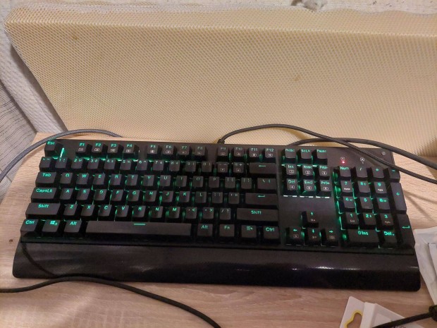 Redragon Kala K557 RGB - Mechanikus billentyzet. - Szllts az rban