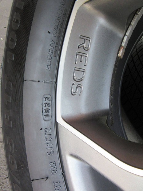 Reds 5x114,3 Alufelni 225/65 R17 tli gumival elad