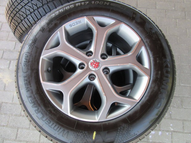 Reds 5x114,3 Alufelni 225/65 R17 téli gumival eladó