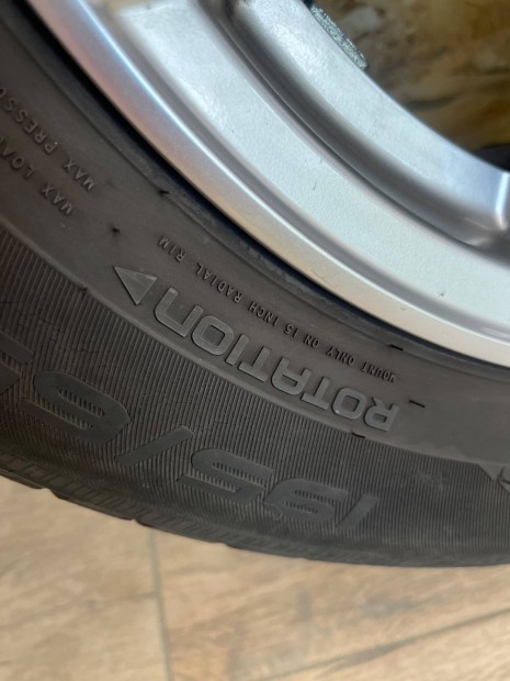 Reds nadh79 alufelni nokian tyres tli gumikkal 196/65/R15
