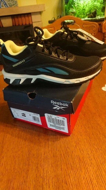 Reebok sport cip 8,5 mret vadonatj