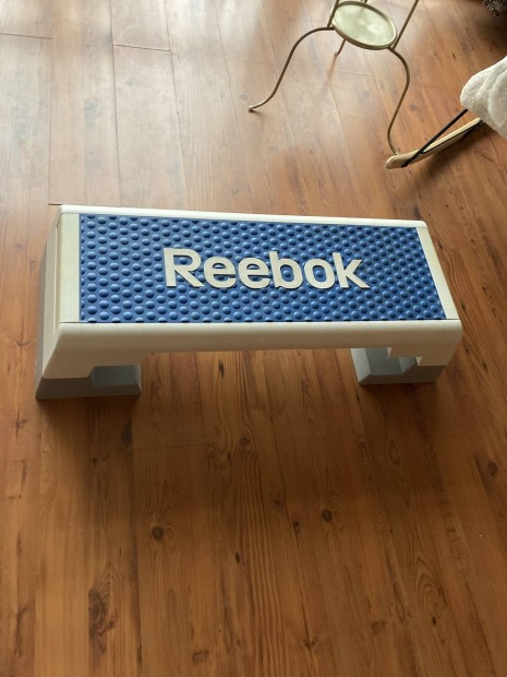 Reebok steppad