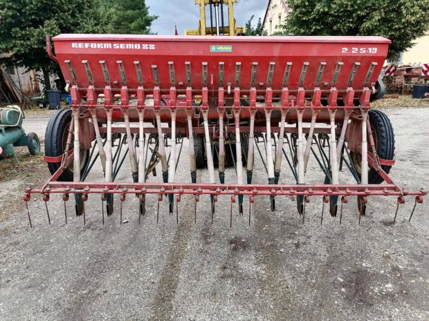 Reform 19 soros, 2,25 cm-es vetőgép