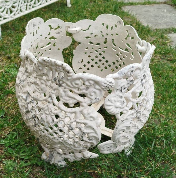 R�gi Alu-�ntv�ny vir�g kasp�