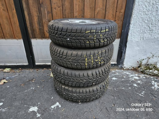 Régi Suzukira való téligumi eladó