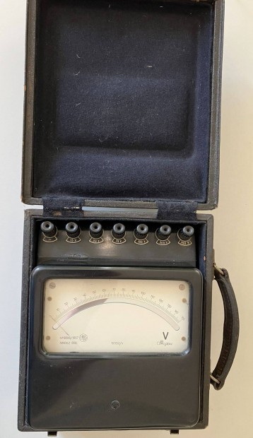 Régi (1957) voltmérő