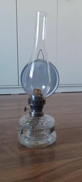 Régi, Üvegtartályos Petróleum lámpa, tisztított állapotban Eladó !