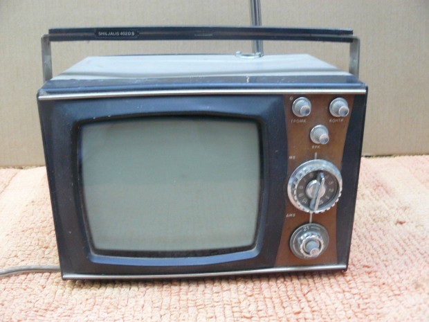 Rgi , retr , orosz , szovjet kis tv , mini , kemping tv