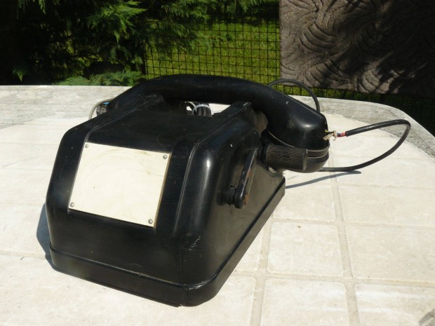 Régi , retró vasutas szolgálati , üzemi kurblis telefon