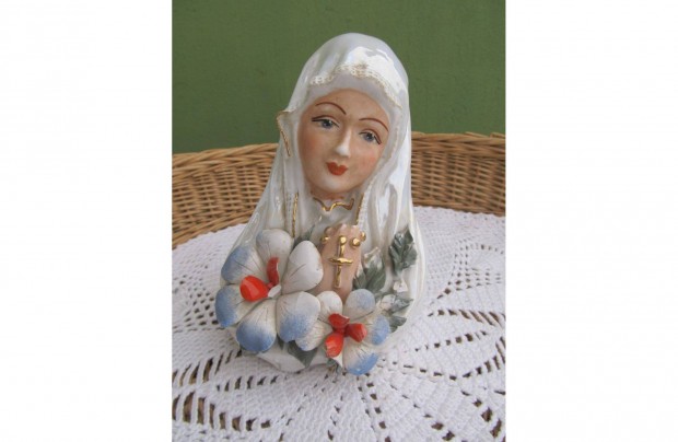 Rgi, biszkvit porceln Madonna