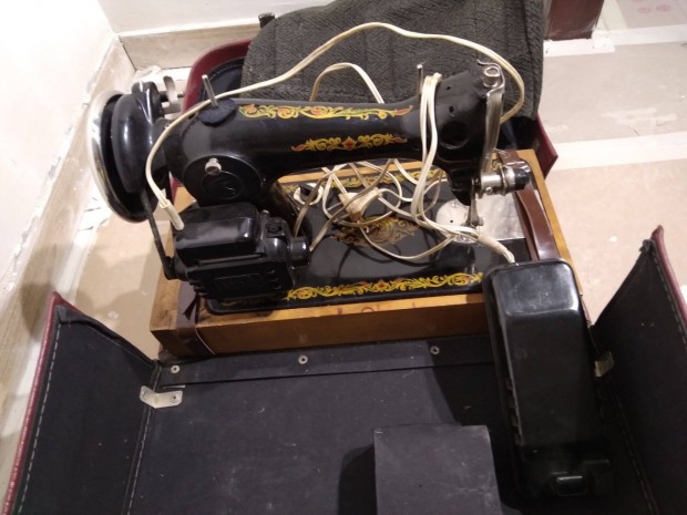 R�gi, m�k�d�k�pes, hordozhat� varr�g�p