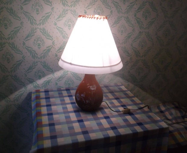 Rgi asztali lmpa
