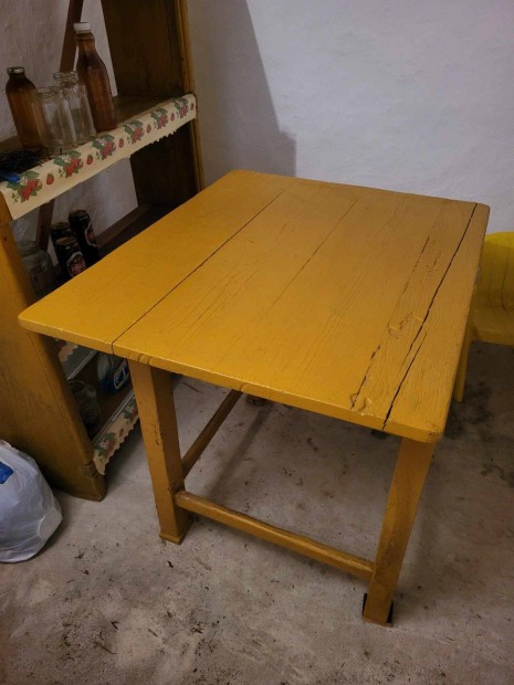 Rgi fa asztal