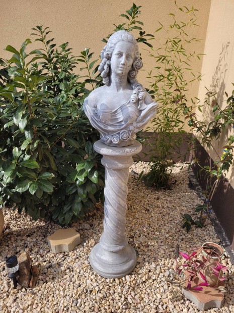 Rgi kerti szobor Sissy 