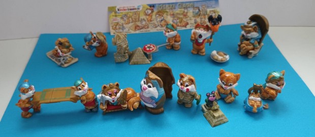 Régi kézzel festett kindersorozat Fáraó cicák