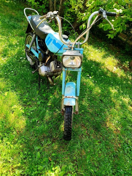 Régi motor Riga delta kismotor 