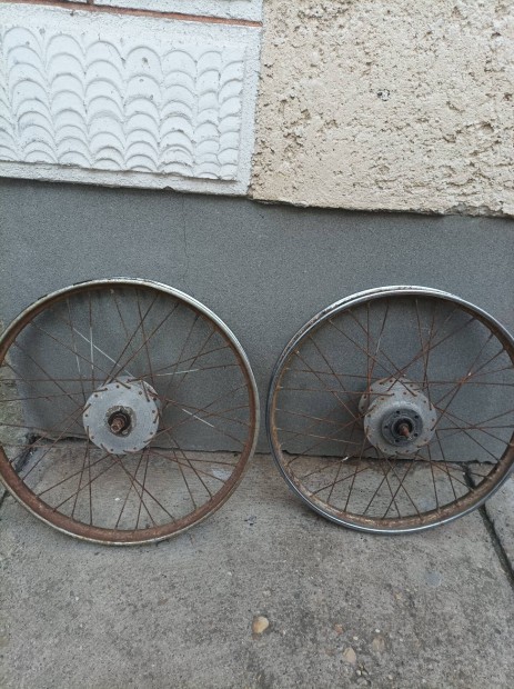 R�gi motor ker�k