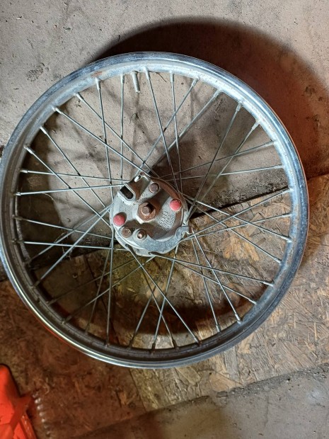 R�gi motor ker�k.