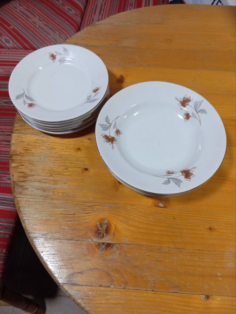 Rgi retro Bulgria porceln tnyr 4 mly ,6 kistanyr 