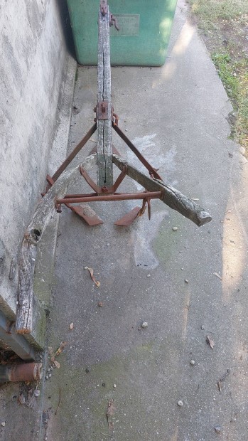 Rgi rusztikus fa eke.