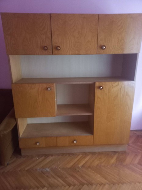 R�gi szekr�ny, 1 elem, kedvez� �ron elvihet�