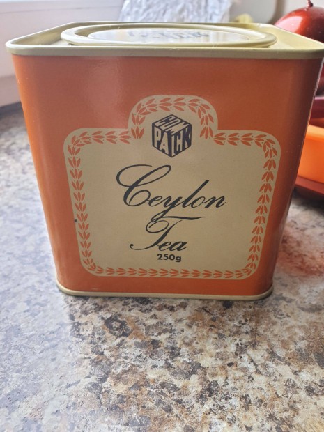 Régi tea fém doboz Compack
