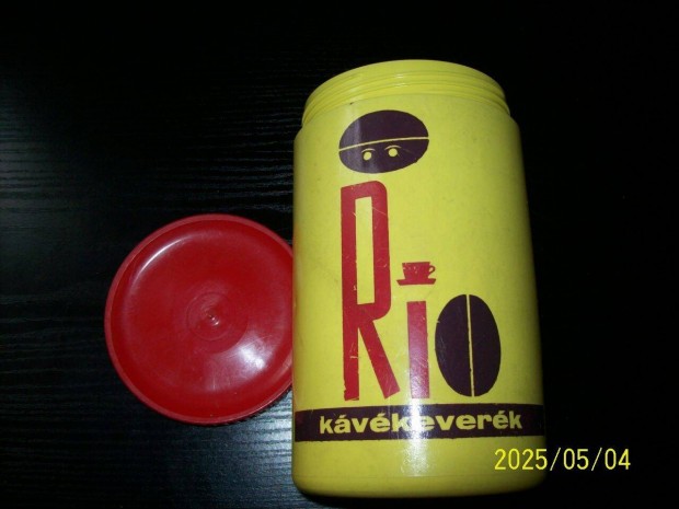 Régi üres műanyag doboz-Rio kávékeverék (Compack)