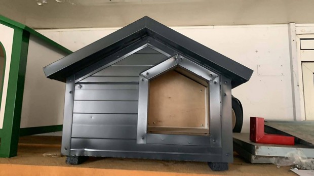 Remek kis kutyah�z, szigetelt, szendvicspanelh�z olcs�n!