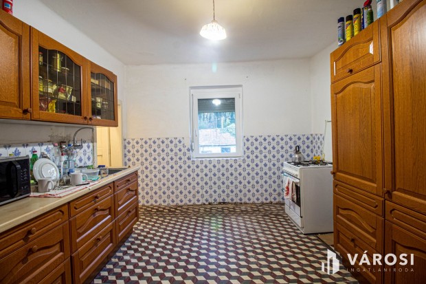 Remek lehet�s�g egy kis patak partj�n