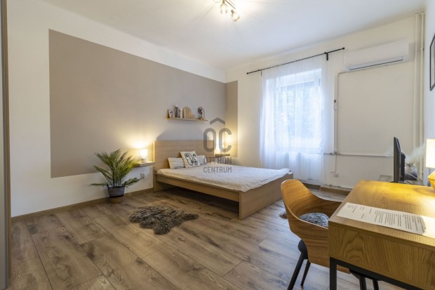 Remek �zleti lehet�s�g, kiv�l� helyen!