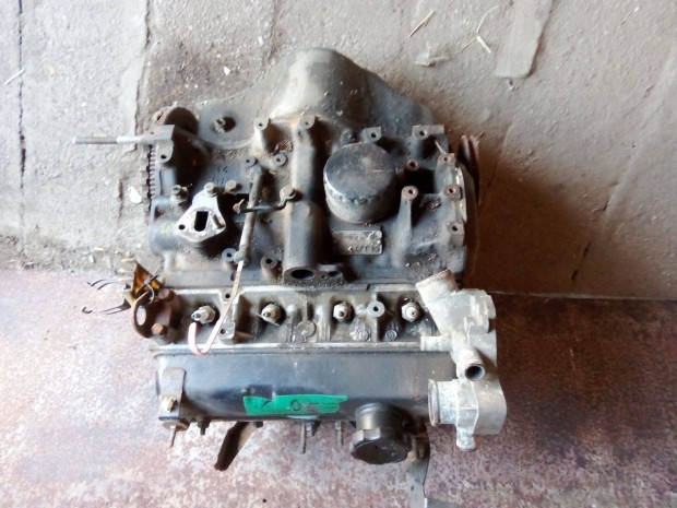 Renault 11-es motor elad