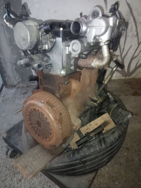 Renault 1.5 DCI motor k9k 700