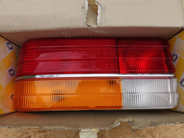 Renault 25 R25 hátsó lámpa Új eredeti