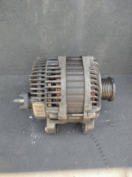 Renault 2.0 dci generátor A004TJ0282 8200654785