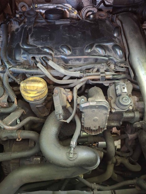 Renault 2.0 dci motor M9R 110kw 150le komplett motor