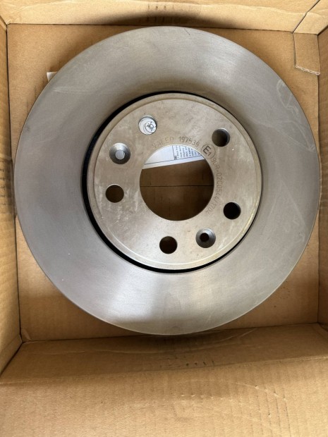 Renault 2db Új Valeo 5x114.3 féktárcsa szett