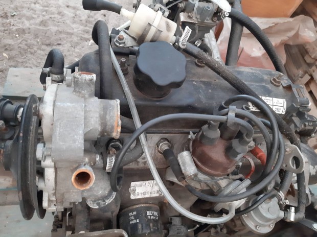 Renault 5 motor +vltval blcsvel elad 