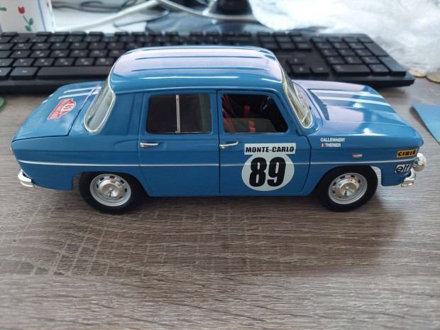 Renault 8 Gordini Solido 1:18