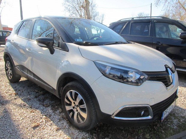 Renault Captur 1.2 TCe Night&Day EDC Magyarországi