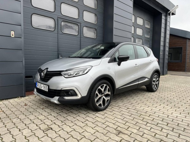 Renault Captur 1.3 TCe Intens Szervizknyv / 58...