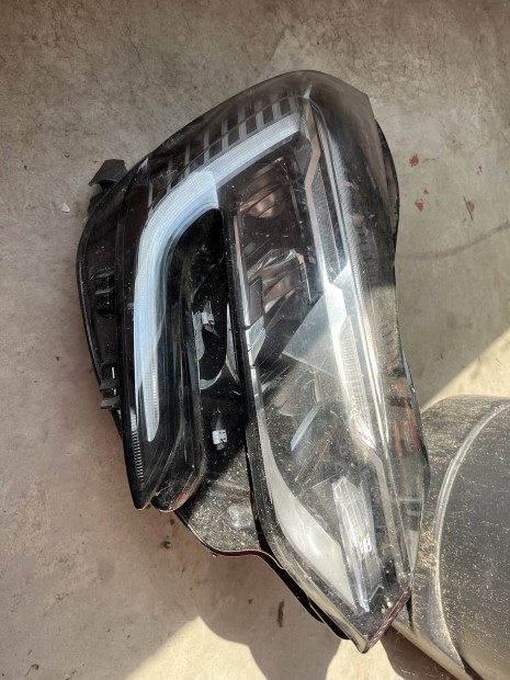 Renault Capture Hella lámpa fényszóró